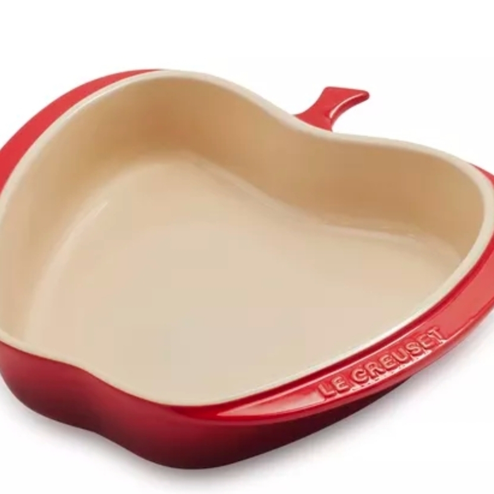 Le Creuset Apple-Shaped Dish in Red and Cream Never Used